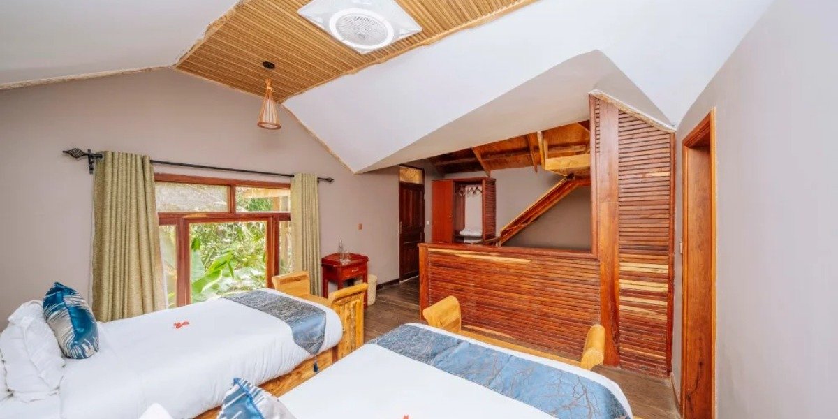 Under the Shade - Gallery Image 1